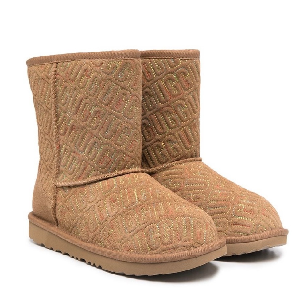 Kids UGG CLASSIC II GRAPHIC STITCH BOOTS toddler little kid size 7